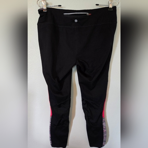 Tangerine Black Leggings Size Medium - Picture 3 of 6